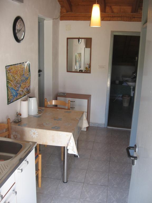 Apartments Darinka Skradin Ruang foto