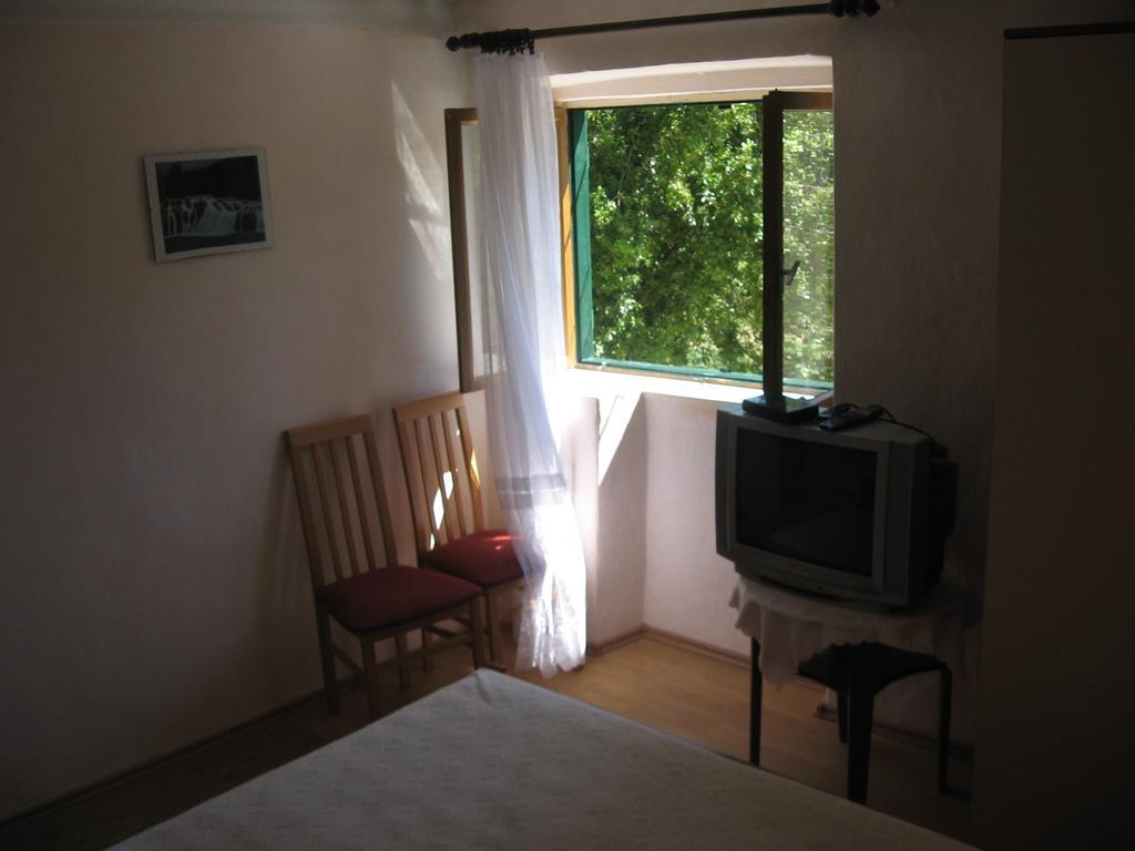 Apartments Darinka Skradin Ruang foto
