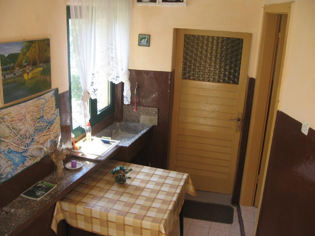 Apartments Darinka Skradin Ruang foto