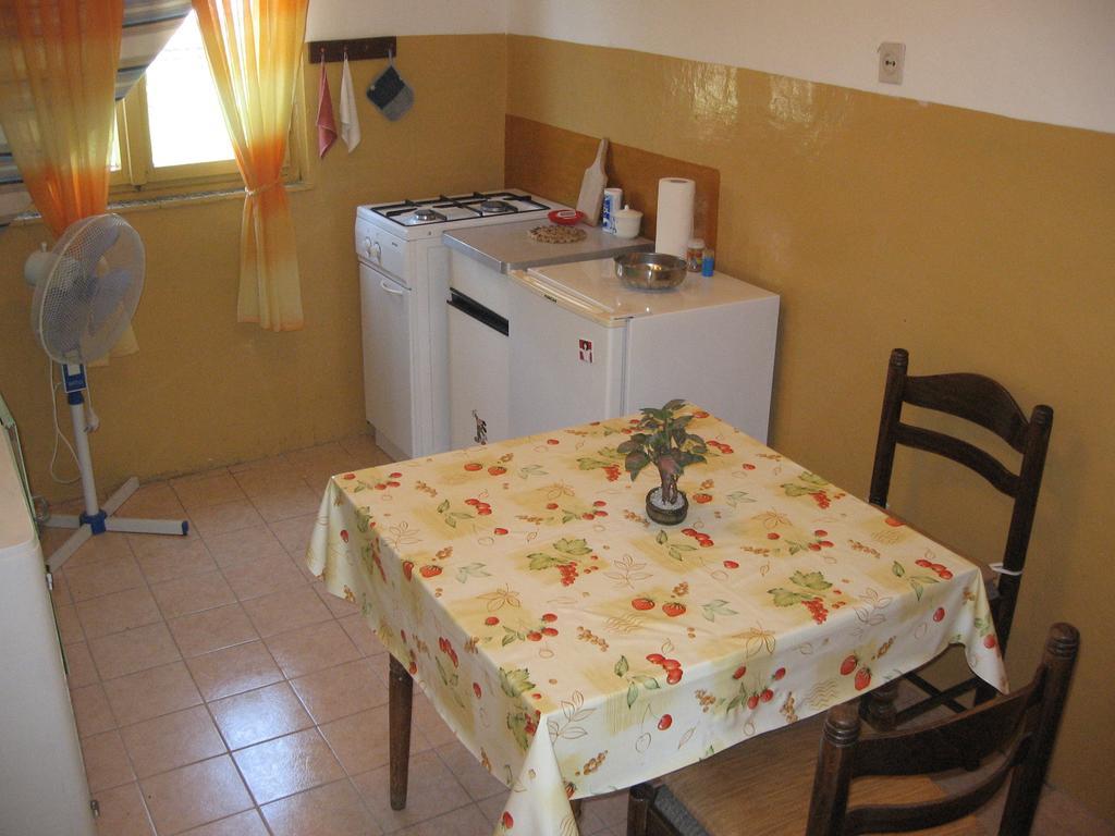 Apartments Darinka Skradin Ruang foto