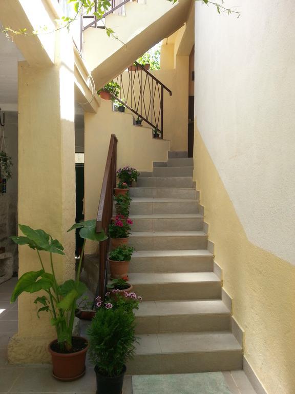 Apartments Darinka Skradin Ruang foto