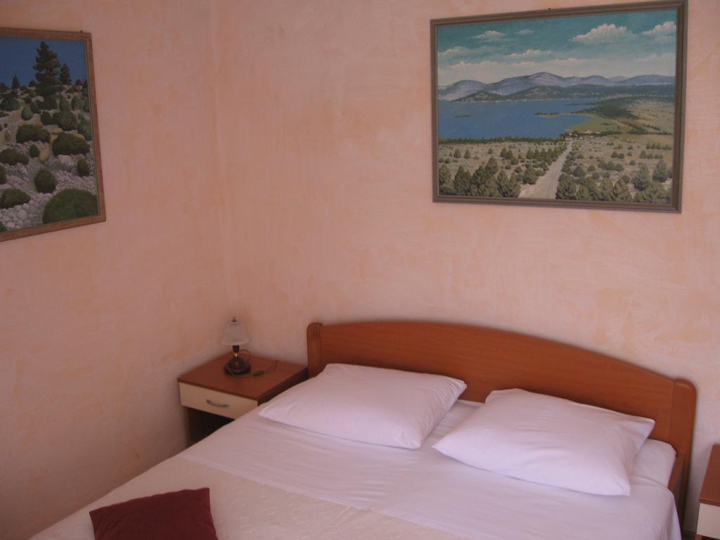Apartments Darinka Skradin Bagian luar foto